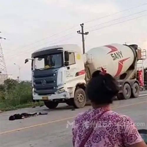 梅州车祸爆料视频曝光最新,惊心动魄瞬间引发社会关注 第1张 梅州车祸爆料视频曝光最新,惊心动魄瞬间引发社会关注 第1张